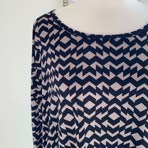 • Lularoe Irma Top •